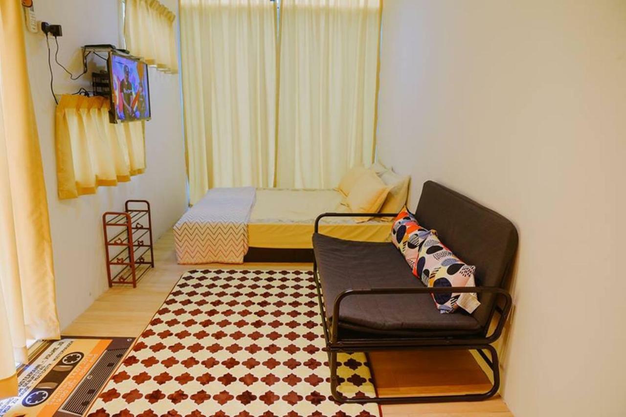 Purple Cube At Lumut Cube Homestay Kontena Zewnętrze zdjęcie